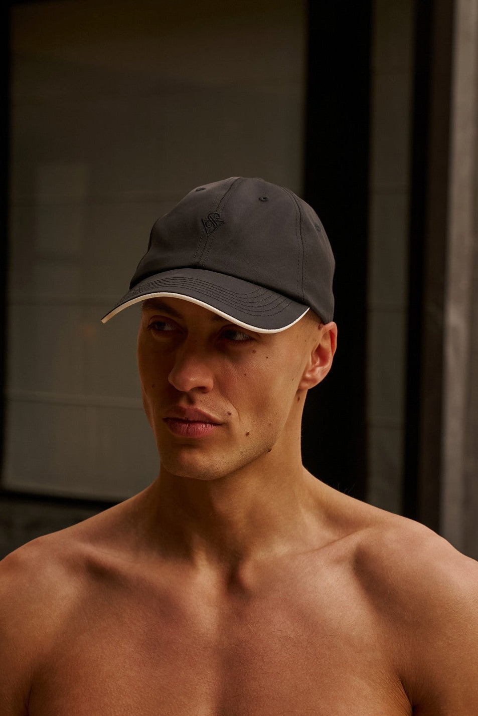 Sink Luxe Cap in Black